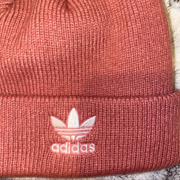Adidas originals trefoil mauve pink beanie hat - Picture 8 of 9